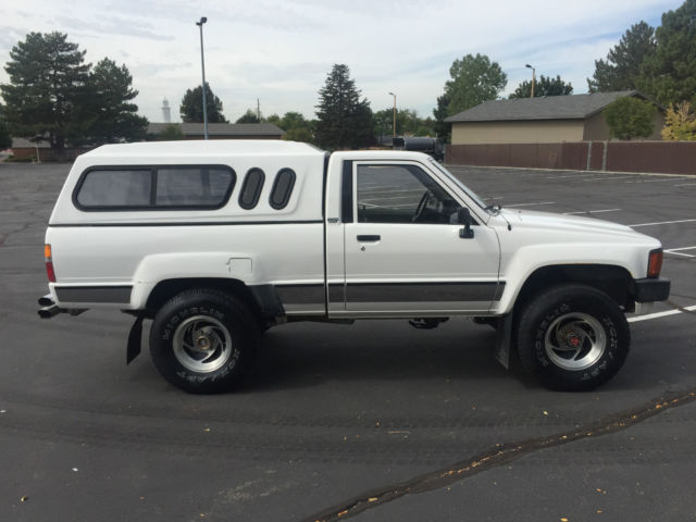 1985 White Toyota Other Standard Cab Pickup