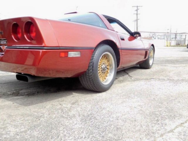 1987 Red Chevrolet Corvette Coupe