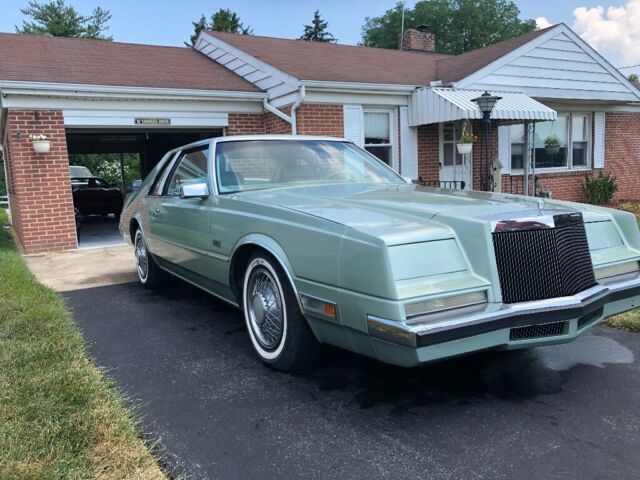 1981 Green Chrysler Imperial Coupe