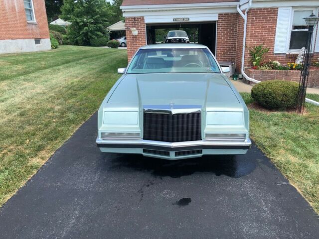 1981 Green Chrysler Imperial Coupe