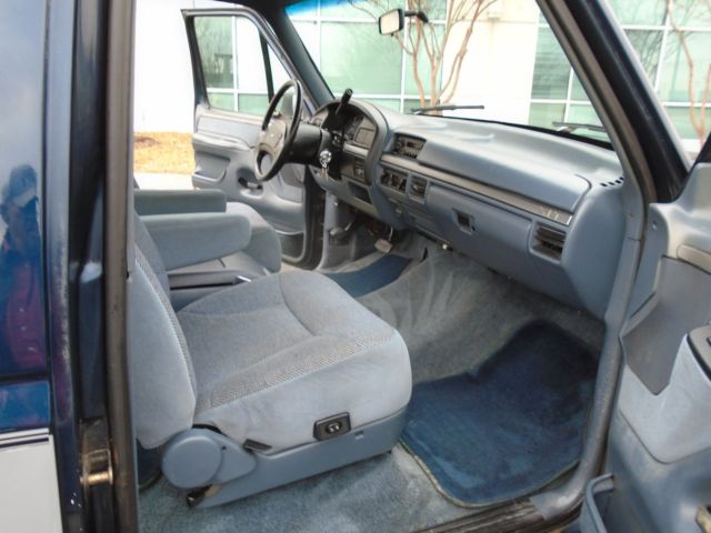 1992 BLUE/SILVER Ford F-150 Extended Cab Pickup