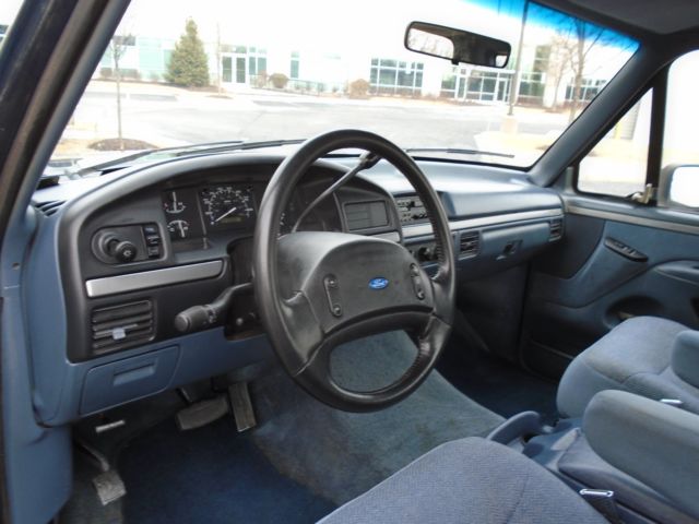 1992 BLUE/SILVER Ford F-150 Extended Cab Pickup