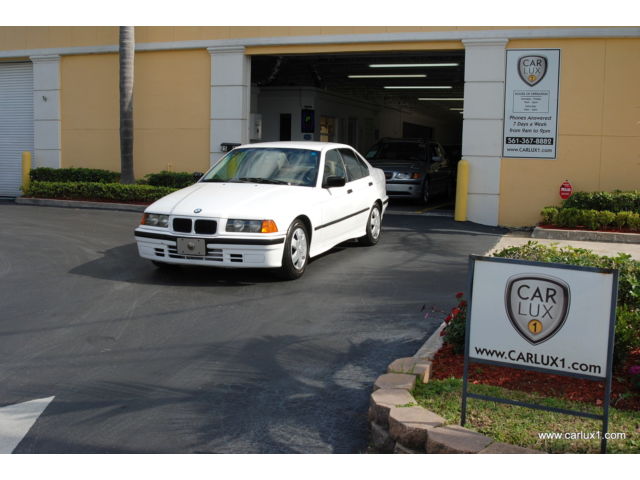 1994 White BMW 3-Series Sedan