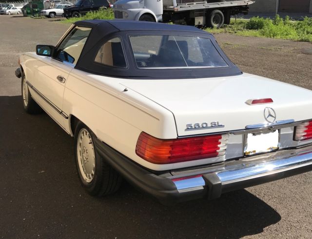 1989 White Mercedes-Benz SL-Class Convertible