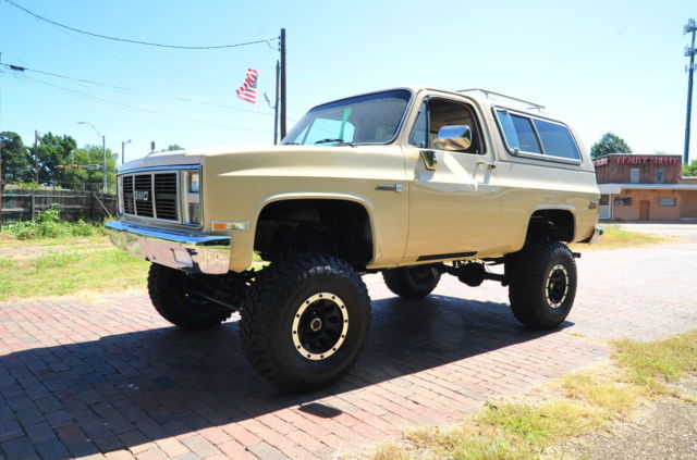 19880000 Yellow GMC Jimmy SUV