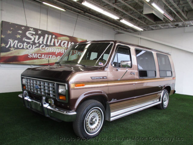 1986 Brown Ford E-Series Van