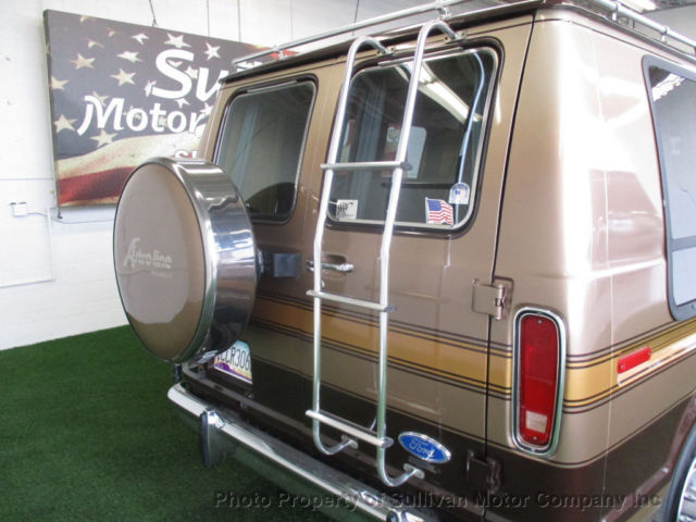 1986 Brown Ford E-Series Van
