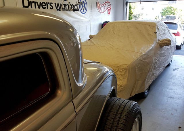 1989 White Ford Mustang