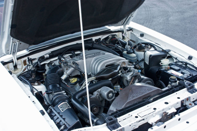 1989 White Ford Mustang