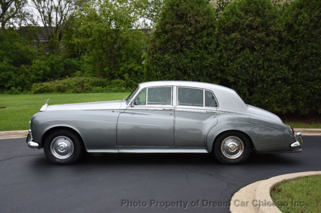 1963 Gray Rolls-Royce Silver Cloud III Sedan