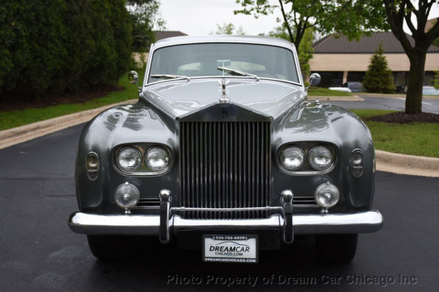 1963 Gray Rolls-Royce Silver Cloud III Sedan