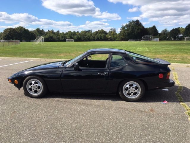 1987 Black Porsche 924 Coupe