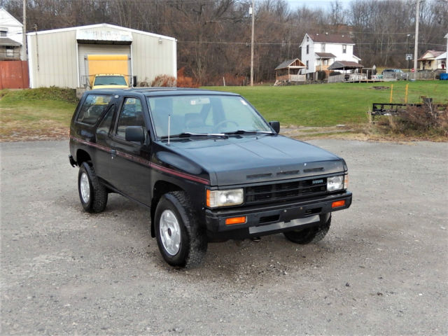 1987 Black Nissan Pathfinder SUV