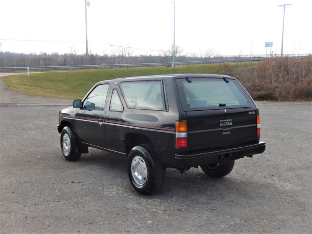 1987 Black Nissan Pathfinder SUV