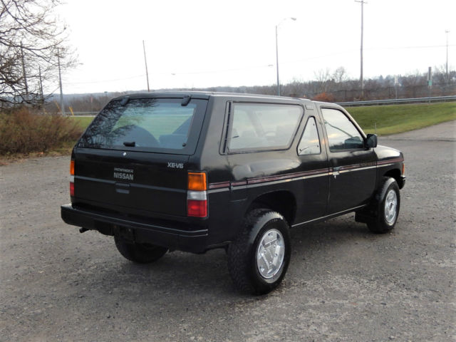 1987 Black Nissan Pathfinder SUV