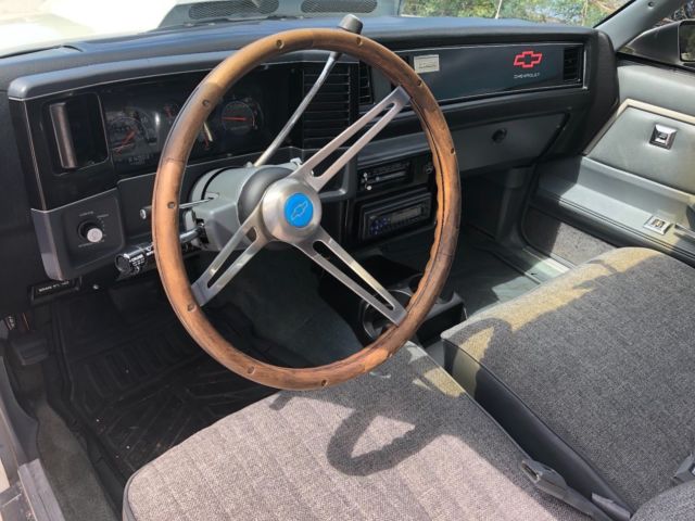 1986 White Chevrolet El Camino Standard Cab Pickup