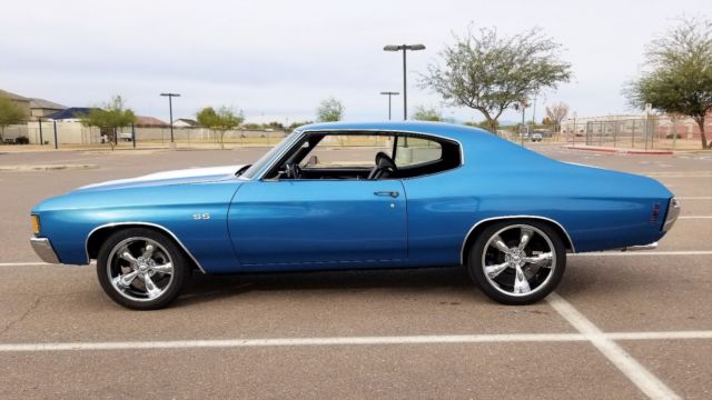 1972 Blue Chevrolet Chevelle Coupe
