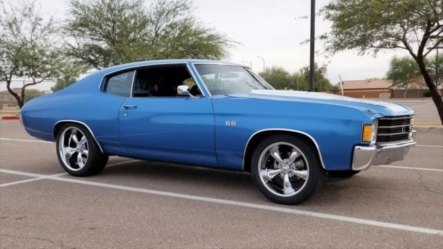 1972 Blue Chevrolet Chevelle Coupe