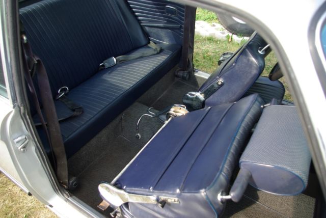 1972 Silver (Polaris Metallic) BMW 2002 Coupe