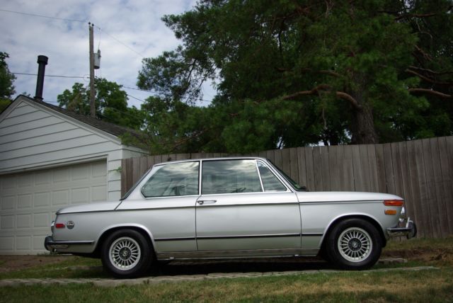 1972 Silver (Polaris Metallic) BMW 2002 Coupe