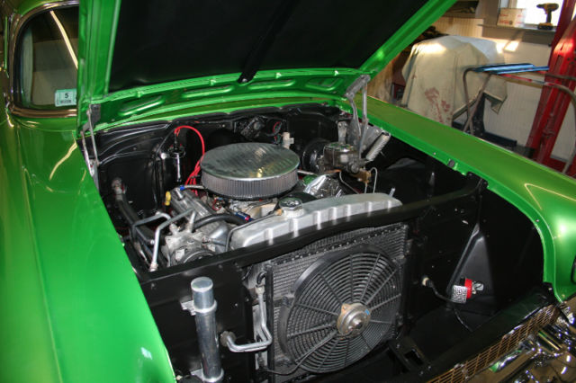 1957 Green Chevrolet Bel Air/150/210