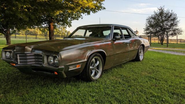 1971 Ford Thunderbird Sedan