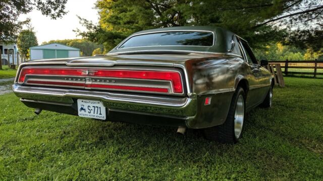 1971 Ford Thunderbird Sedan
