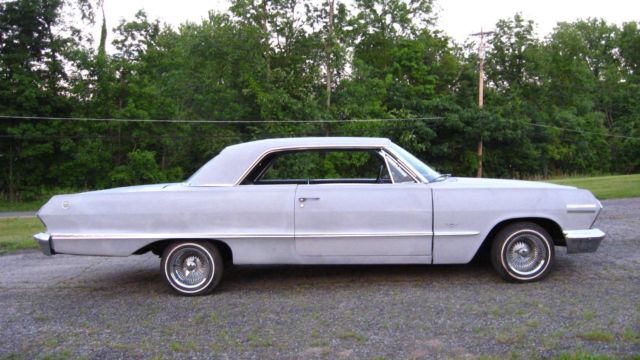 1963 white Chevrolet Impala 2 door Hardtop (no post)