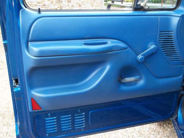 1993 Blue Ford F-250 Standard Cab Pickup