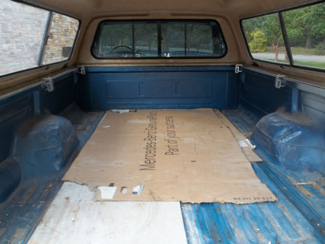1993 Blue Ford F-250 Standard Cab Pickup