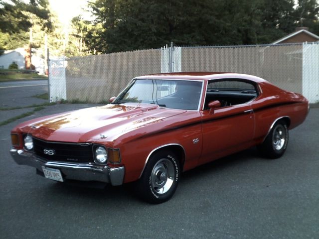 1972 Orange Chevrolet Chevelle Coupe