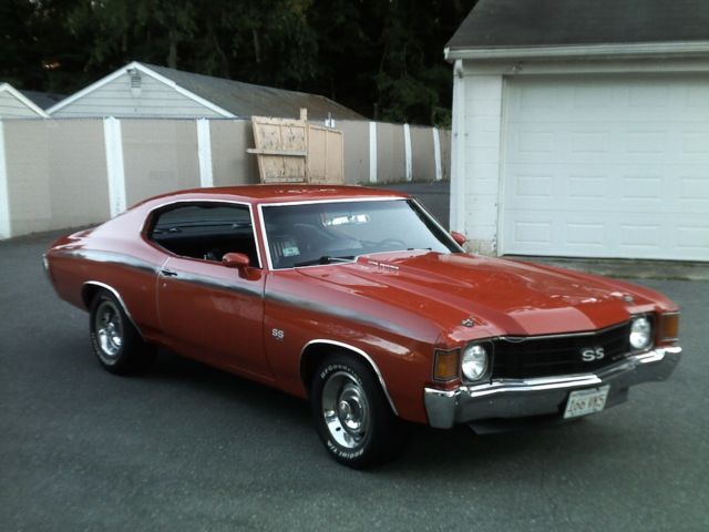 1972 Orange Chevrolet Chevelle Coupe