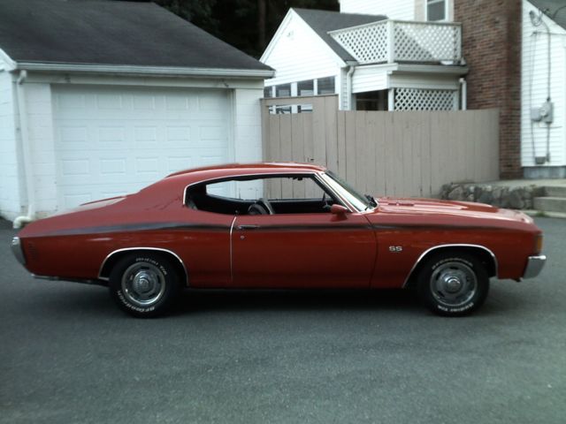 1972 Orange Chevrolet Chevelle Coupe