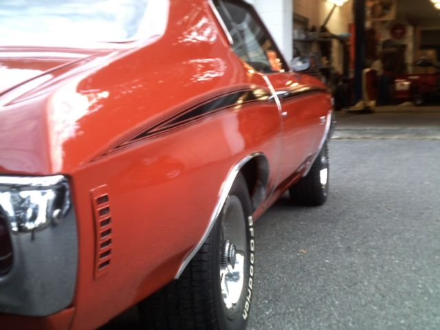 1972 Orange Chevrolet Chevelle Coupe