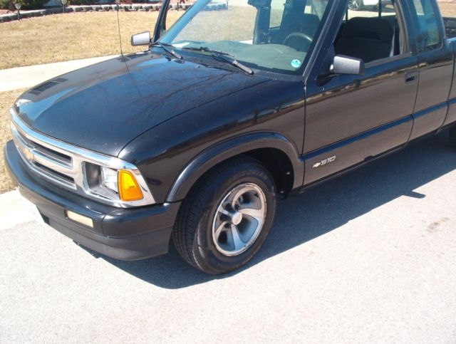 1994 Black Chevrolet Other Pickups Extended Cab Pickup