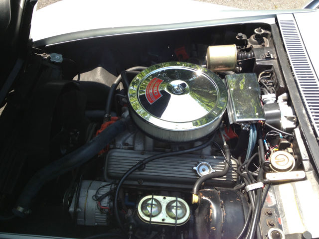 1970 Silver Chevrolet Corvette