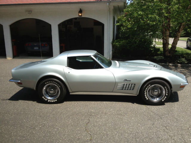 1970 Silver Chevrolet Corvette