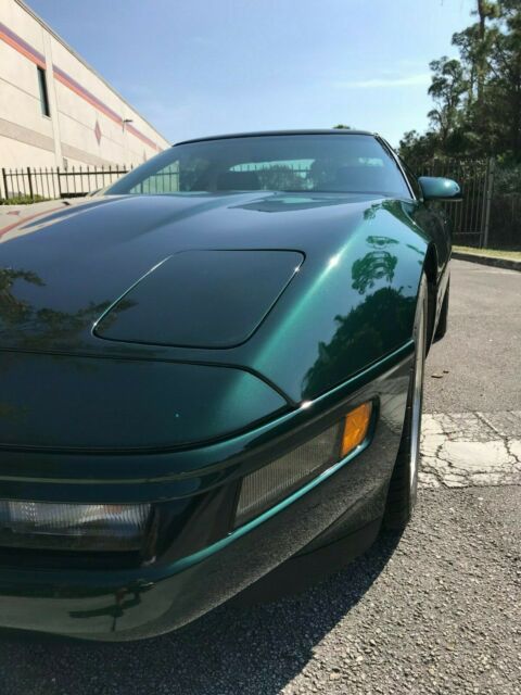 1993 Green Chevrolet Corvette Coupe