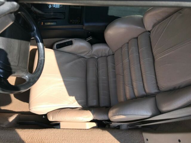 1993 Green Chevrolet Corvette Coupe