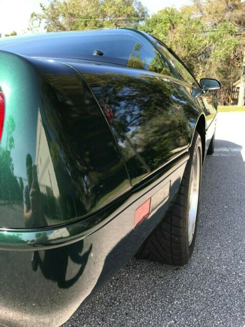 1993 Green Chevrolet Corvette Coupe