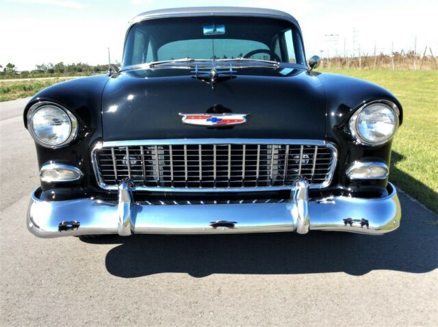 1955 BLACK & SILVER Chevrolet Bel Air/150/210 2 DR