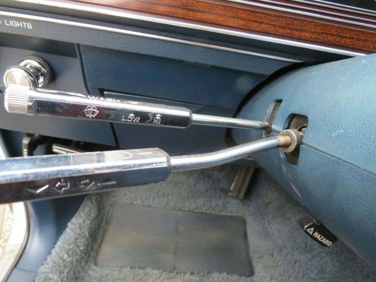 1985 White Ford Crown Victoria