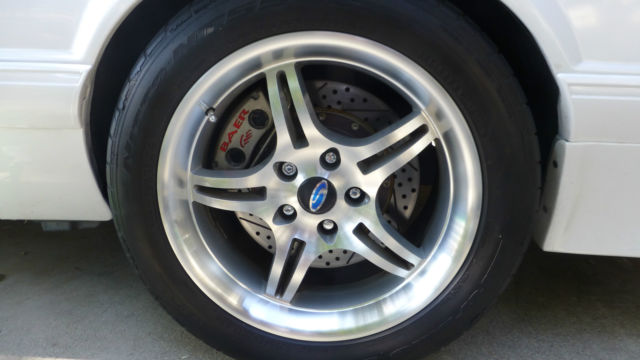 1990 White Pearl Ford Mustang