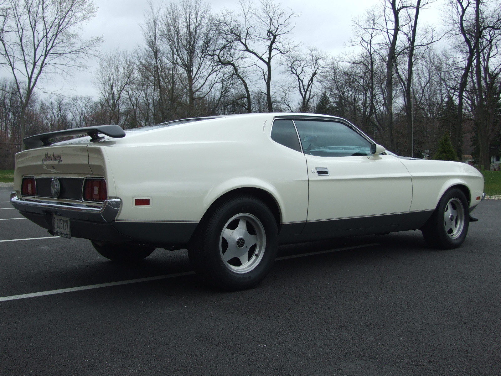 1971 White Ford Mustang