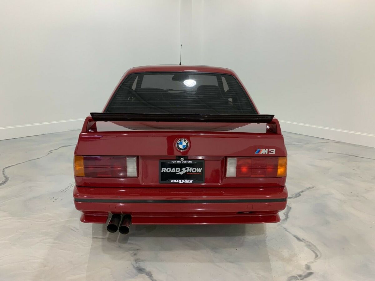 1989 Red BMW 3-Series Coupe