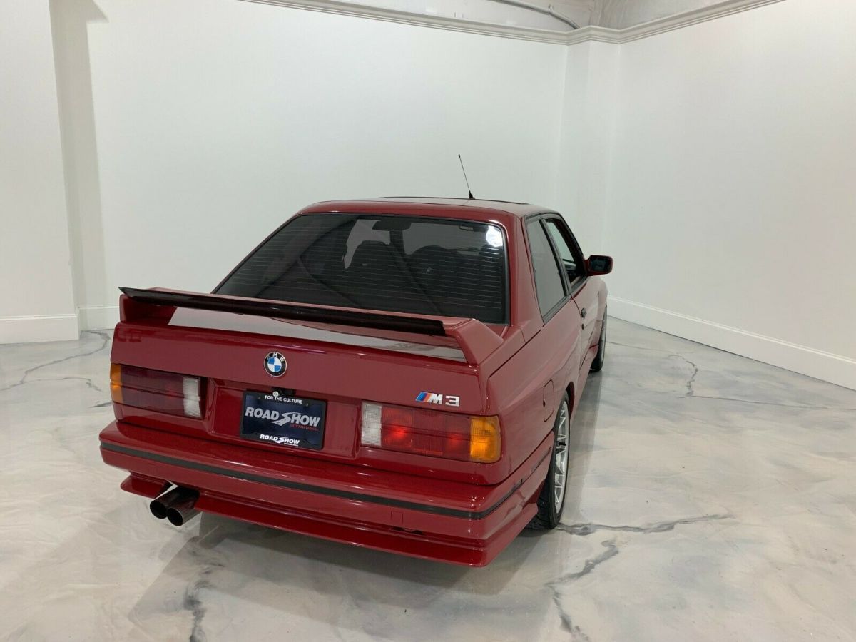1989 Red BMW 3-Series Coupe