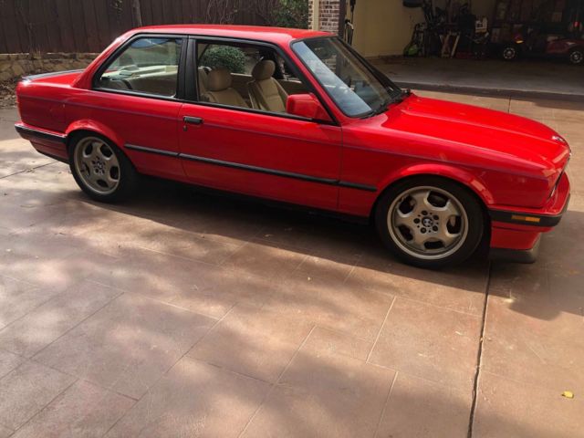 1991 Red BMW 3-Series Coupe