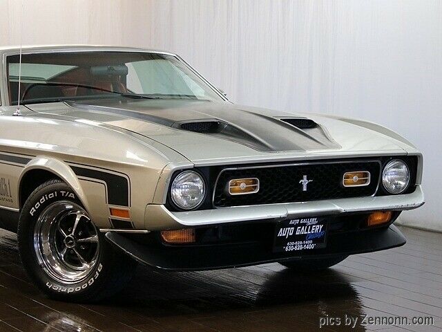 1971 Silver Ford Mustang Coupe
