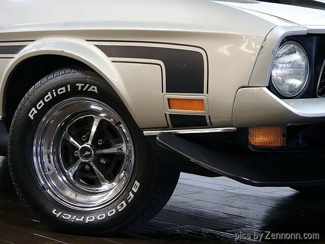 1971 Silver Ford Mustang Coupe