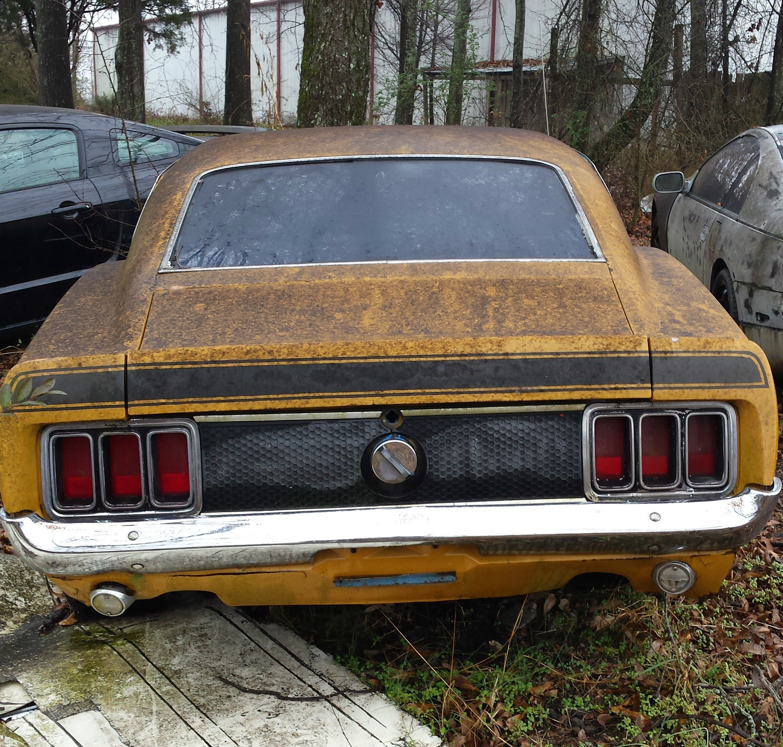 1970 Gold Ford Mustang